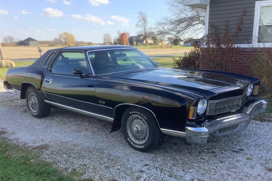 1975 Chevrolet Monte Carlo sold for $7,000