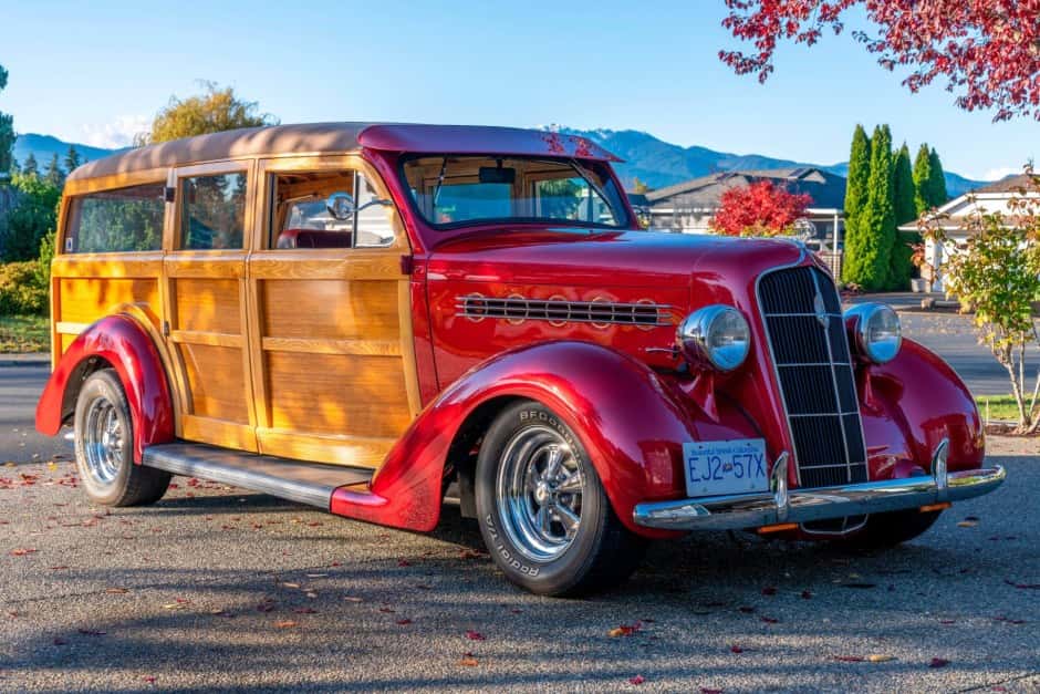 1935 Plymouth Deluxe/Special Deluxe sold for $32,250