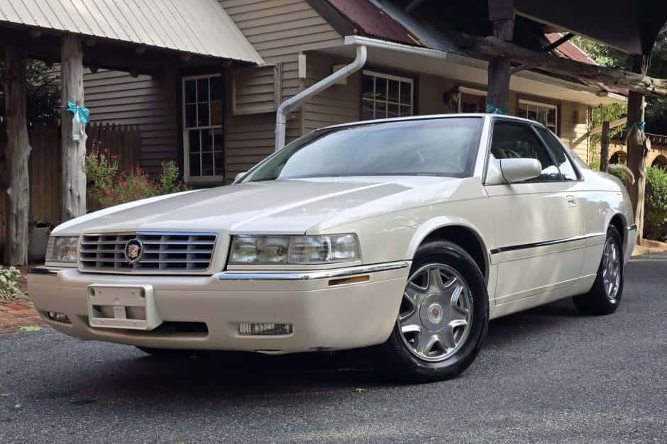 2001 Cadillac Eldorado sold for $9,200