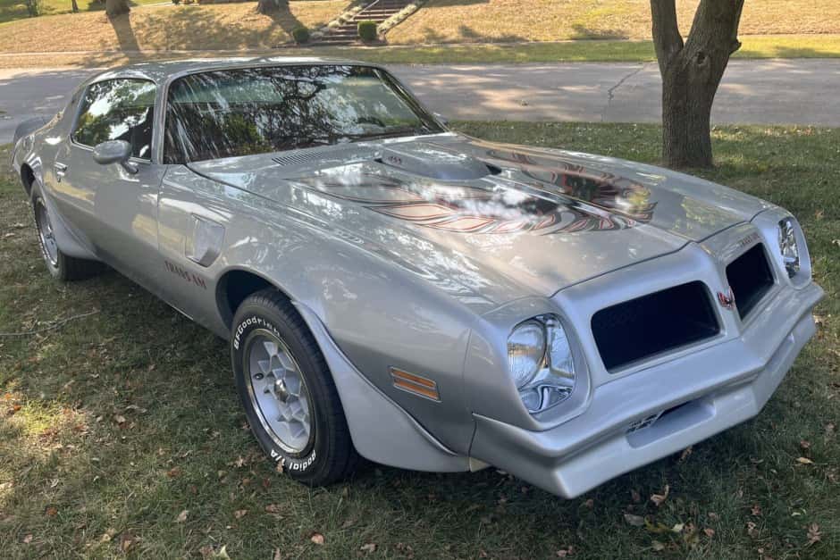 1975 Pontiac Firebird (1970-1981) sold for $25,250