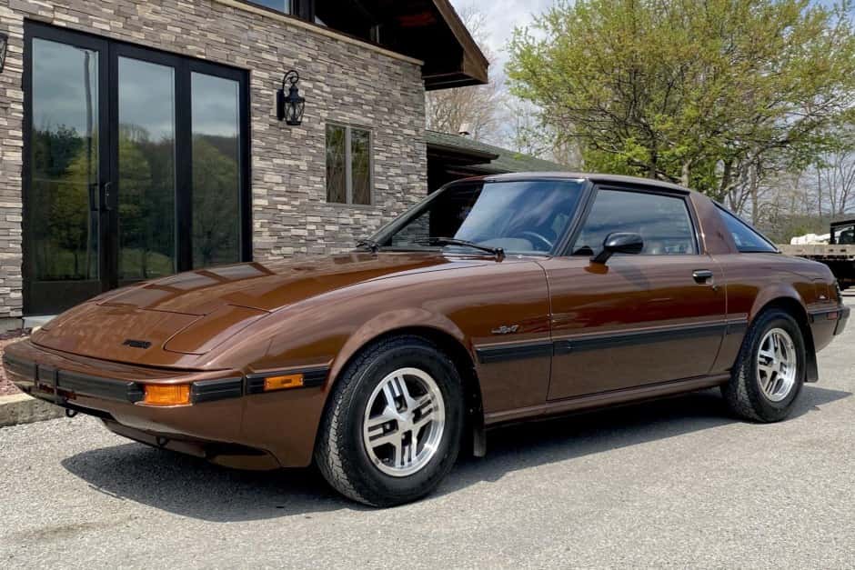 1983 Mazda RX-7 FB sold for $16,250