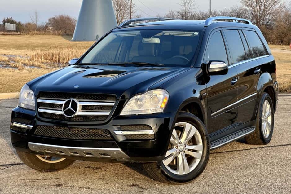 2010 Mercedes-Benz GL & GLS-Class sold for $15,000