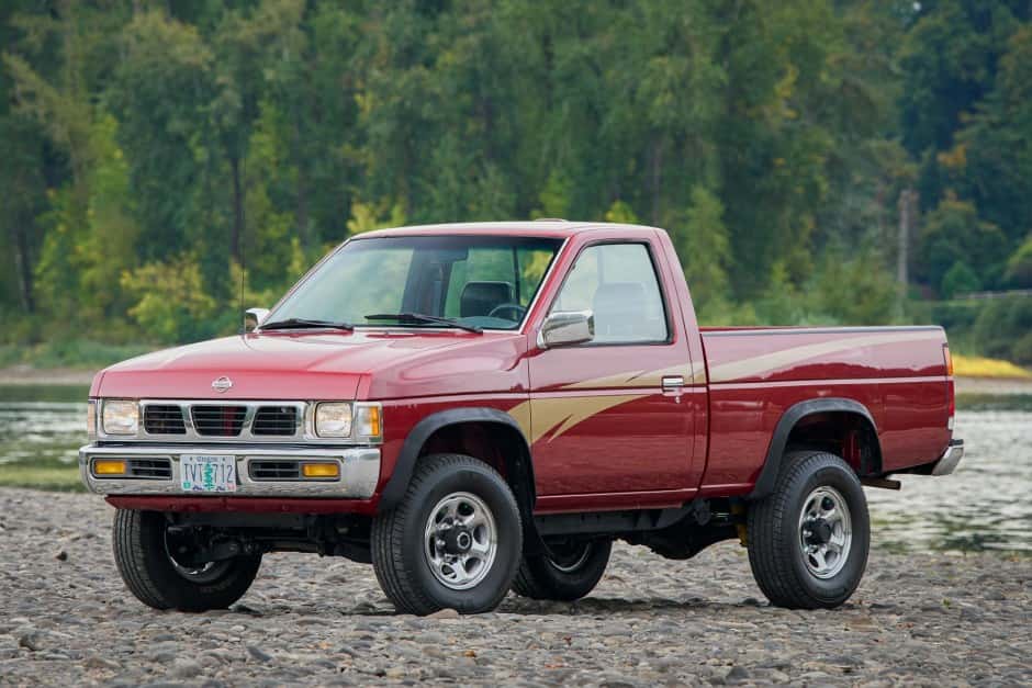 1994 Nissan Pickup sold for $11,550