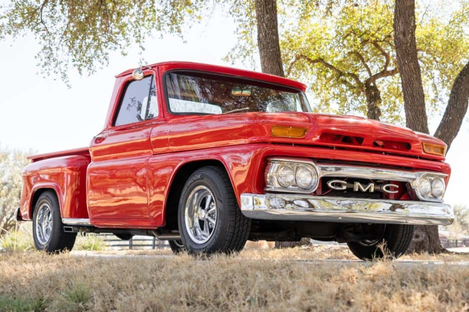 1965 GMC C/K 1960-1966 sold for $25,500