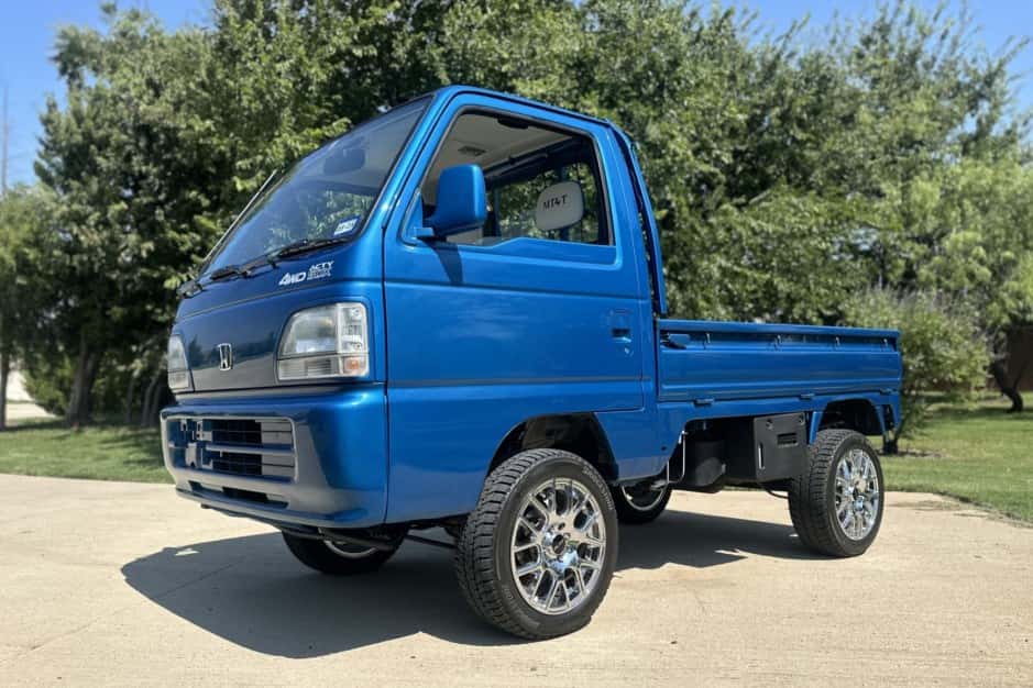 1998 Honda Acty sold for $16,250