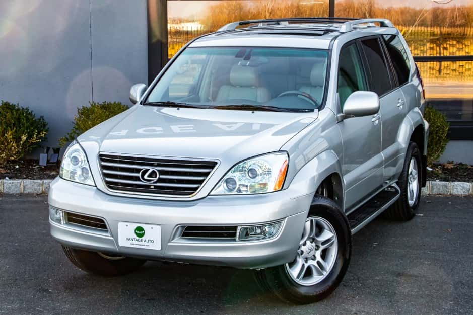 2005 Lexus GX sold for $25,250