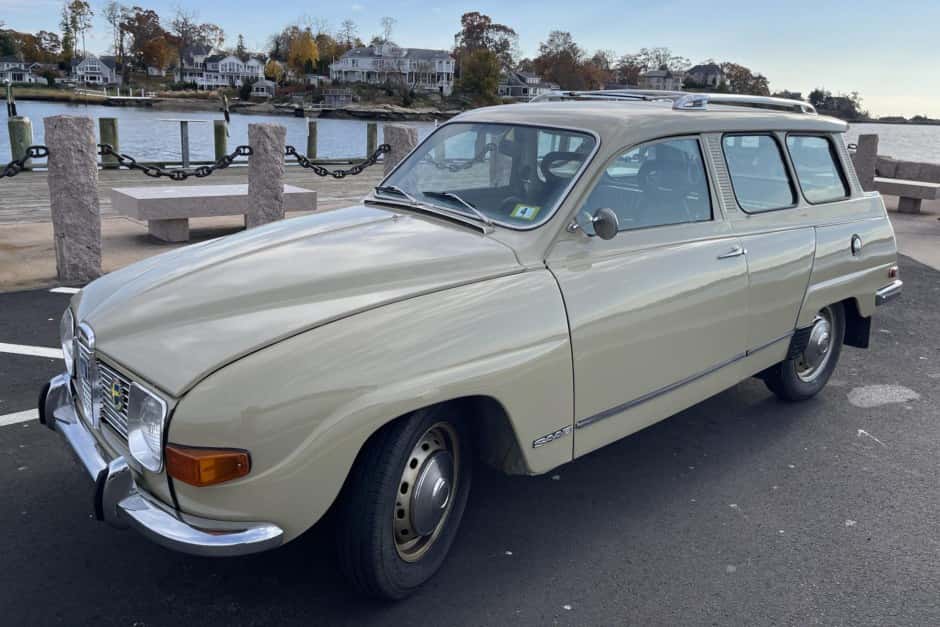 1971 Saab 95 Wagon sold for $16,250