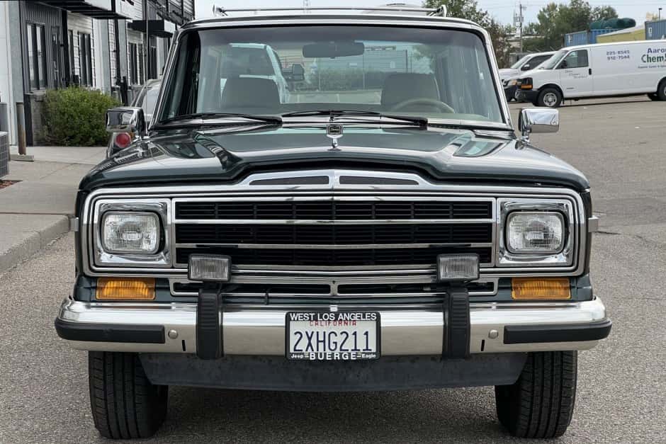 1991 Jeep SJ Grand Wagoneer sold for $57,500