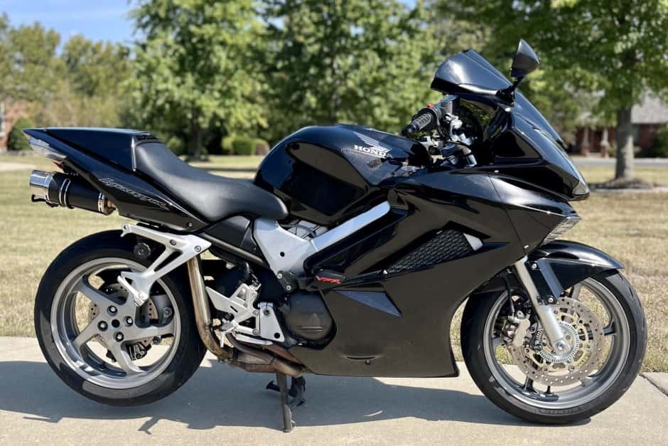 2006 Honda VF & VFR sold for $3,500