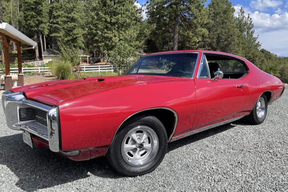 1968 Pontiac Tempest / LeMans sold for $14,000