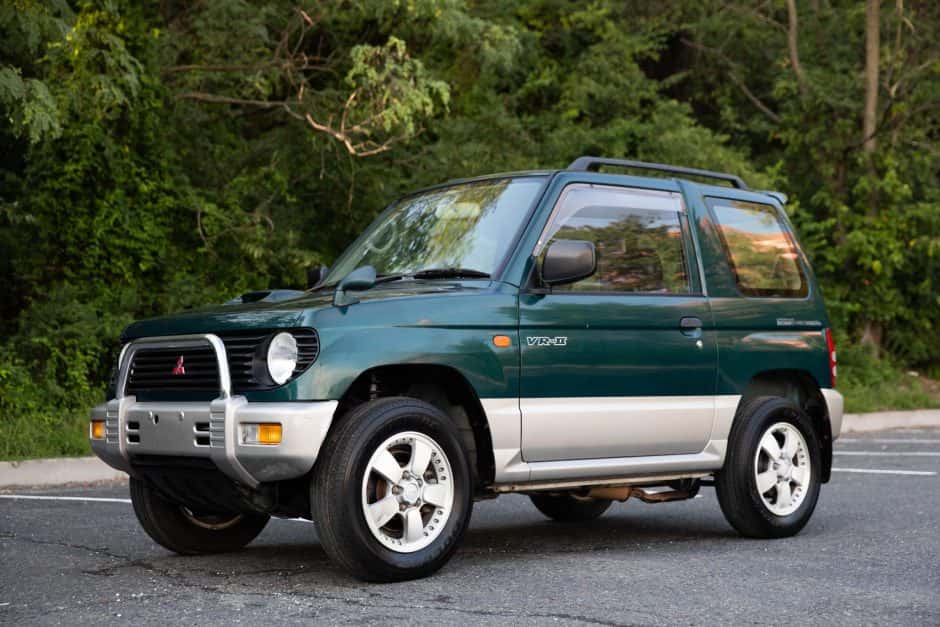 1995 Mitsubishi Pajero & Montero sold for $6,500