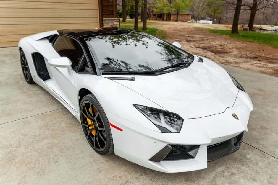 2014 Lamborghini Aventador sold for $350,000