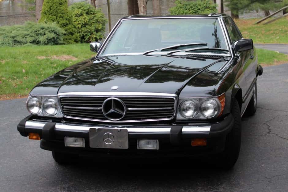 1986 Mercedes-Benz R107 SL sold for $15,750