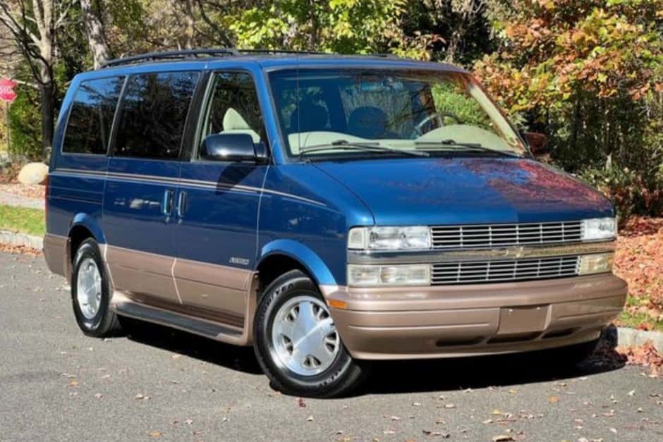 2001 Chevrolet  sold for $15,400