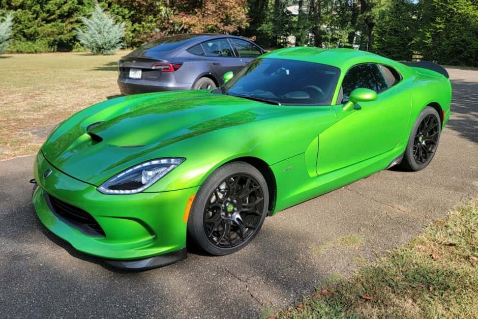 2014 Dodge Viper (2013-2017) sold for $124,001