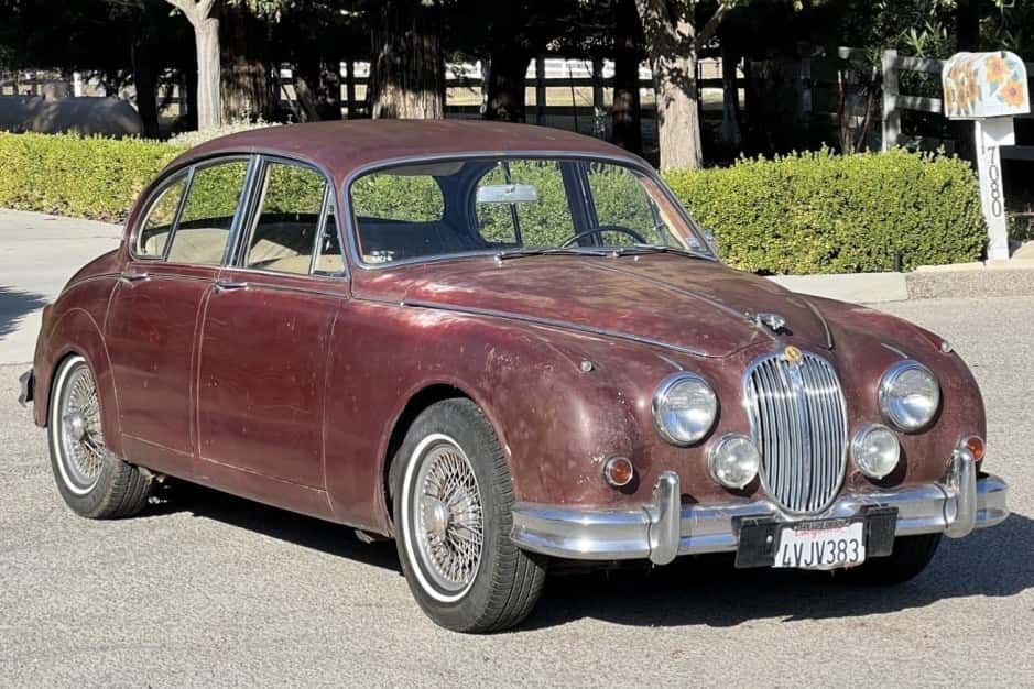 1967 Jaguar Mk II sold for $7,653
