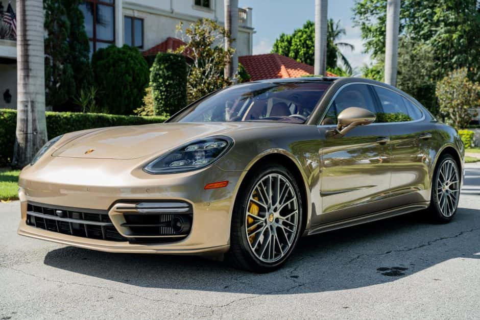 2023 Porsche Panamera sold for $149,000