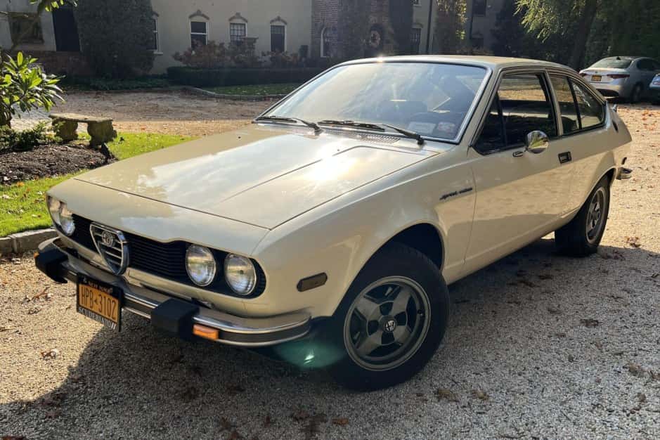 1979 Alfa Romeo Alfetta sold for $9,100