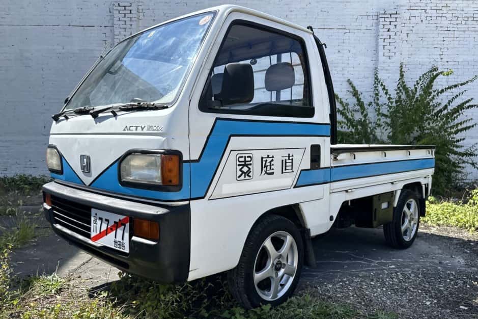 1990 Honda Acty sold for $8,000