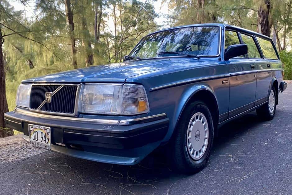 1987 Volvo 240 sold for $9,400