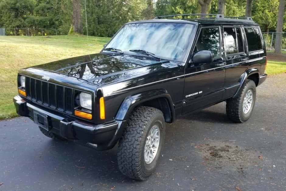 1999 Jeep XJ Cherokee sold for $17,000