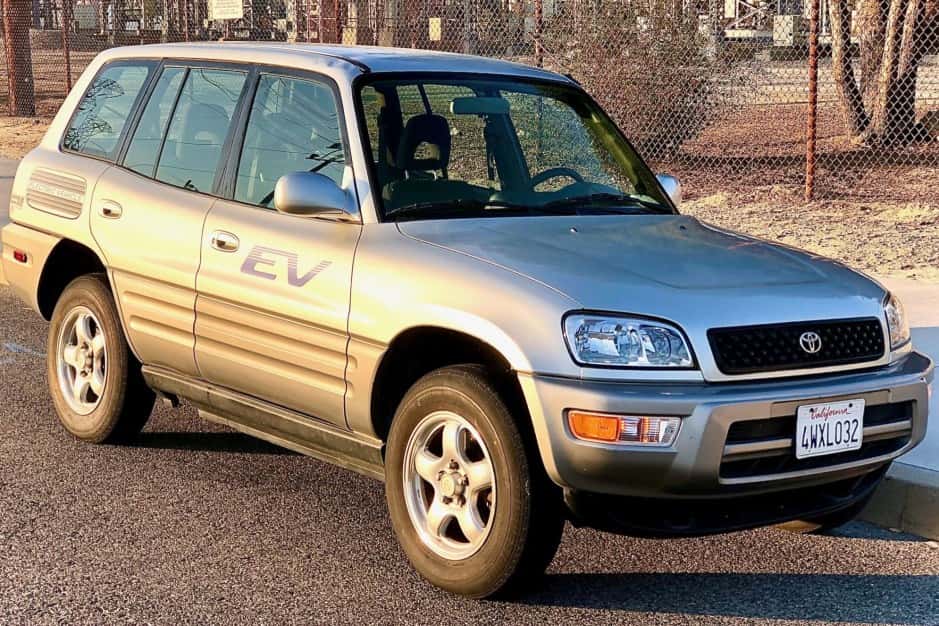 2002 Toyota RAV4 sold for $5,300