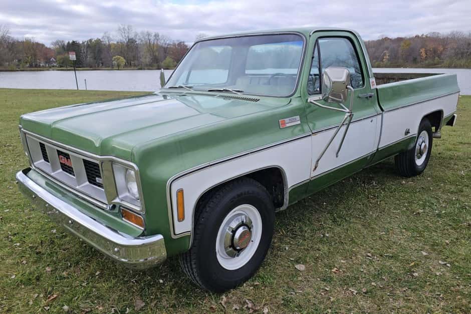 1974 GMC C/K 1973-1991 sold for $11,000