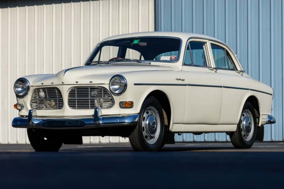 1965 Volvo Amazon sold for $10,854