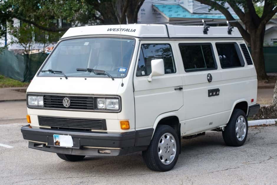 1990 Volkswagen Vanagon sold for $16,200