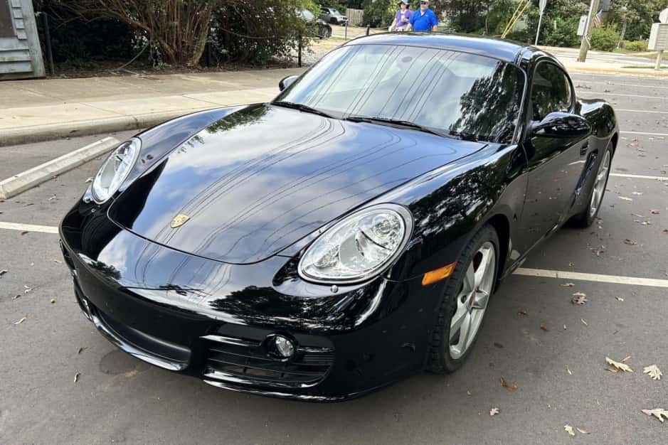 2007 Porsche 987 Cayman sold for $30,777