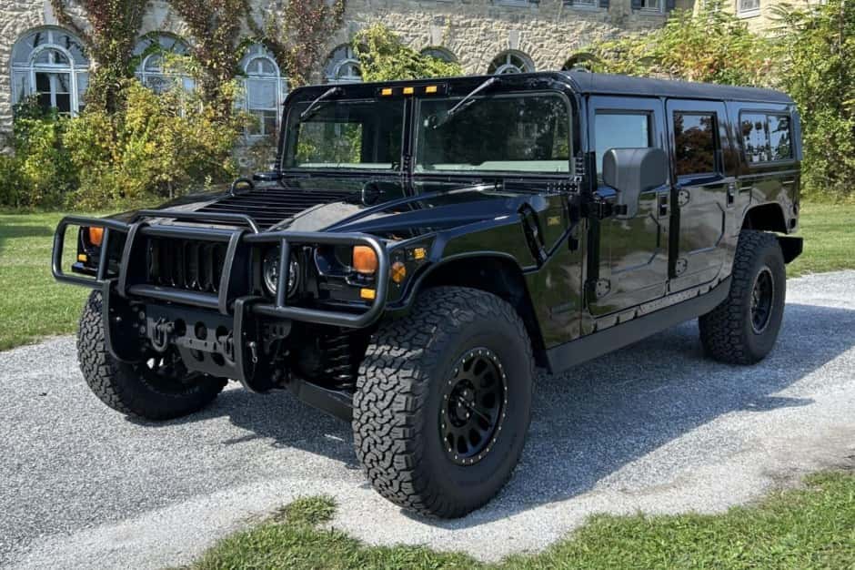 2001 Hummer H1 sold for $49,750