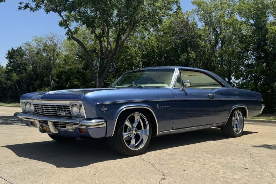 1966 Chevrolet Impala sold for $25,000