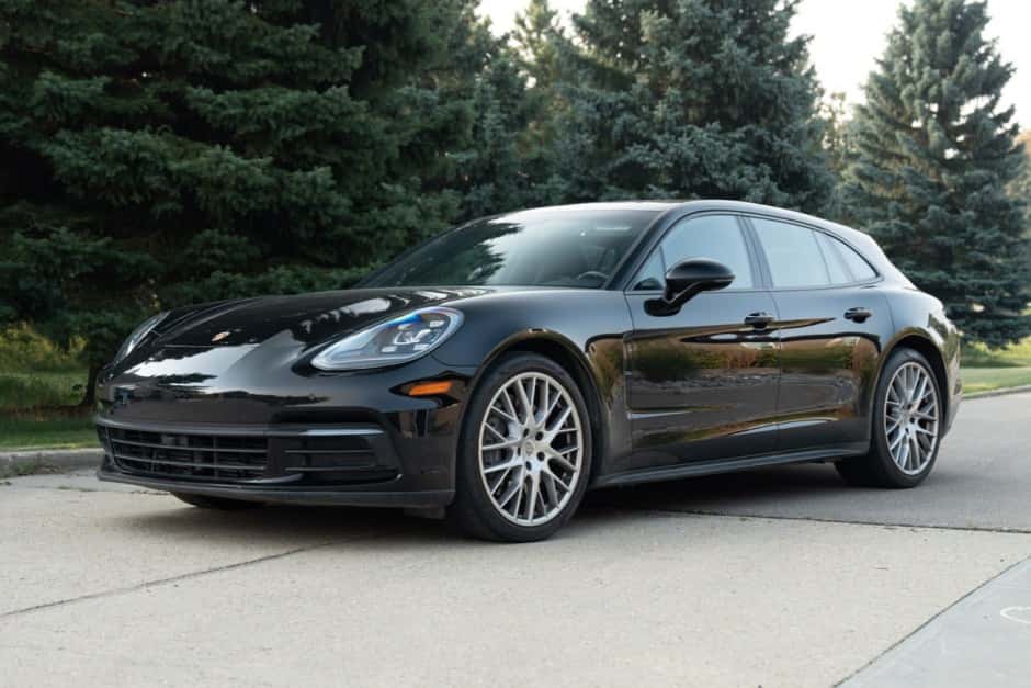 2018 Porsche Panamera sold for $39,277
