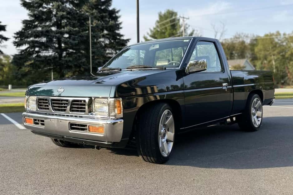 1994 Nissan Pickup sold for $11,000