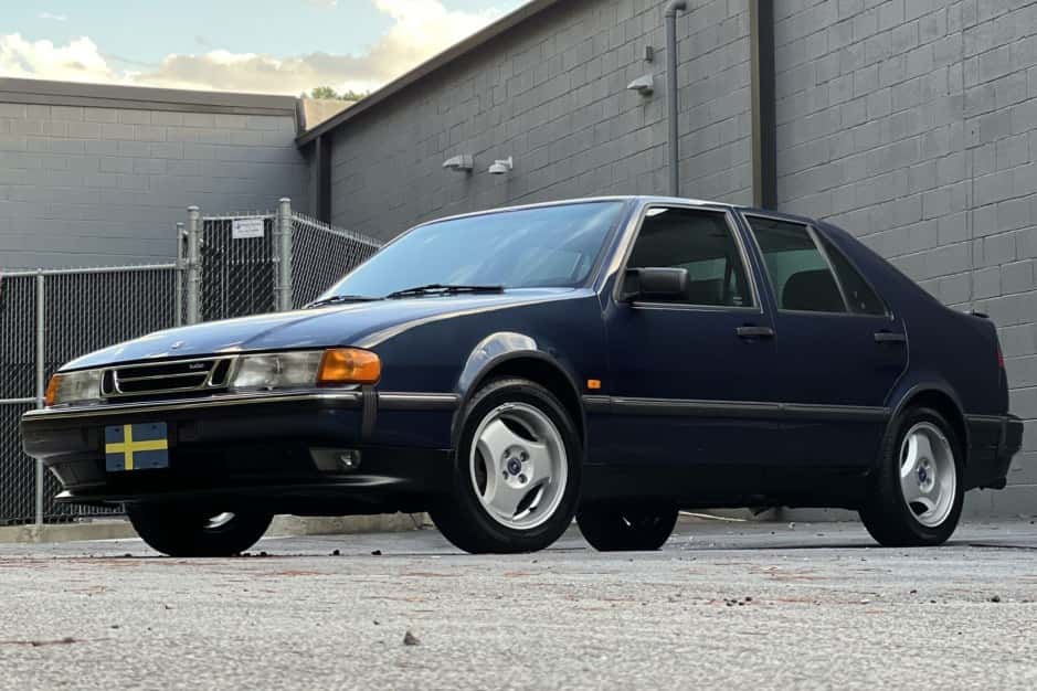 1995 Saab 9000 sold for $8,400
