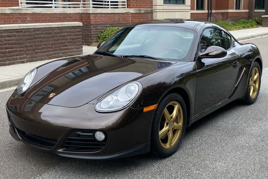 2010 Porsche 987 Cayman sold for $16,250