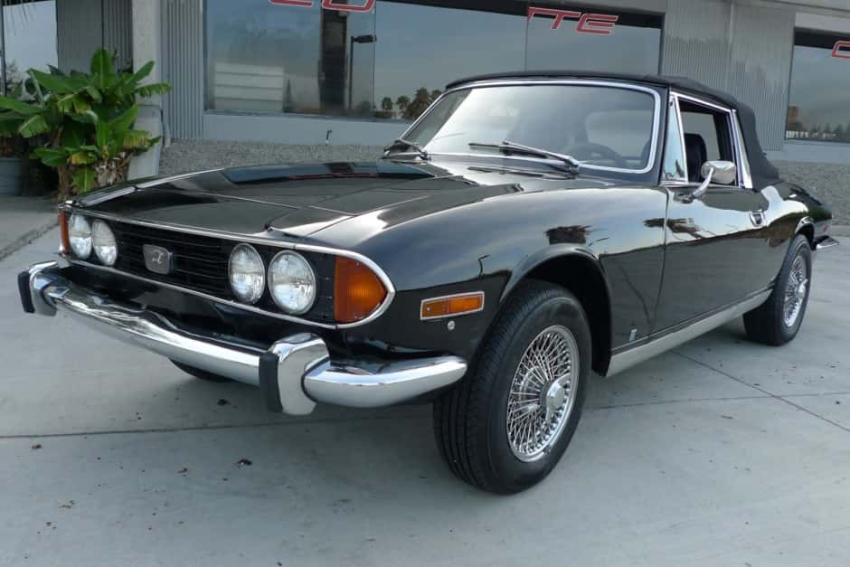 1971 Triumph Stag sold for $18,500