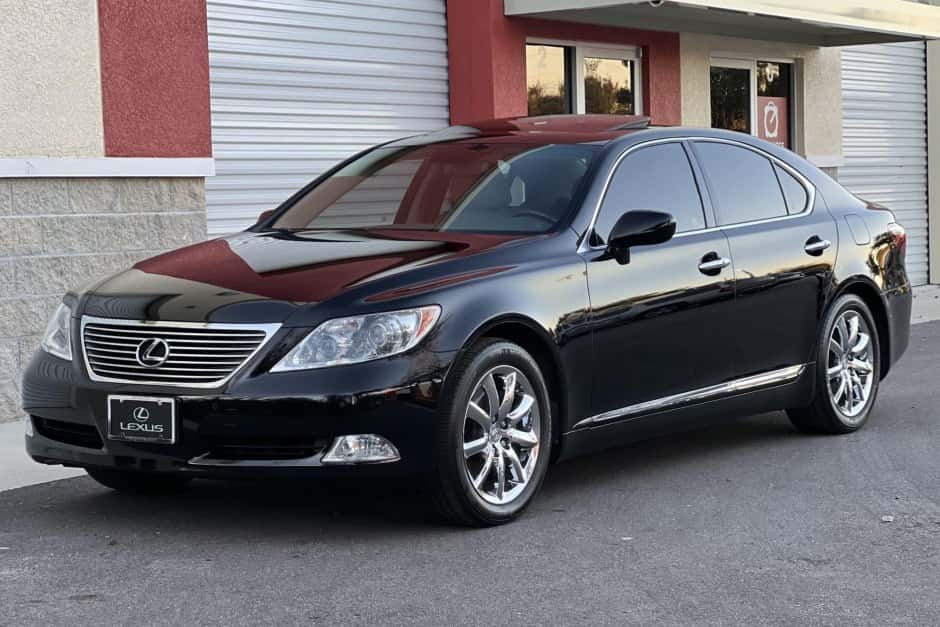 2009 Lexus LS Sedan sold for $22,250