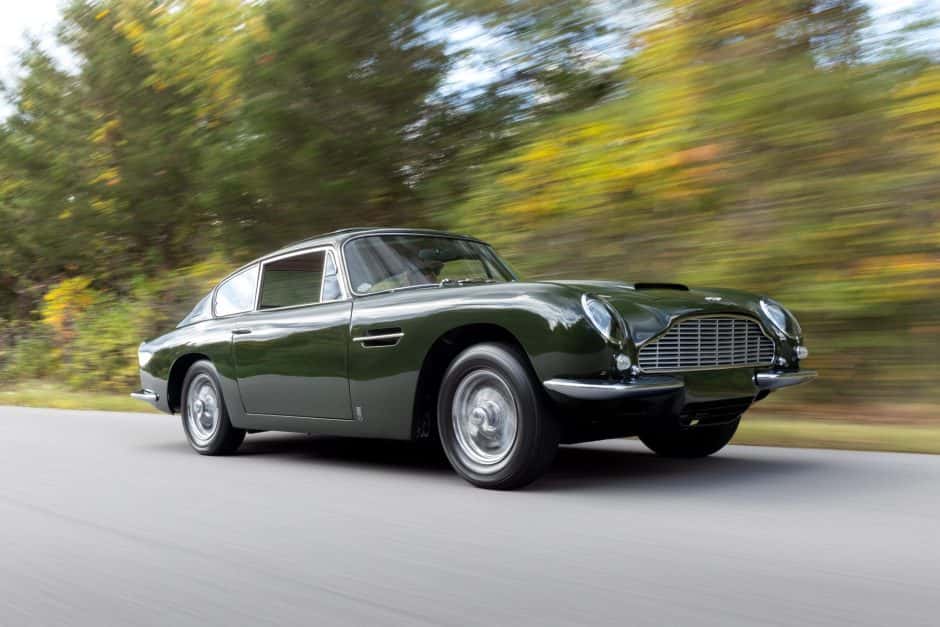 1969 Aston Martin DB6 sold for $281,000