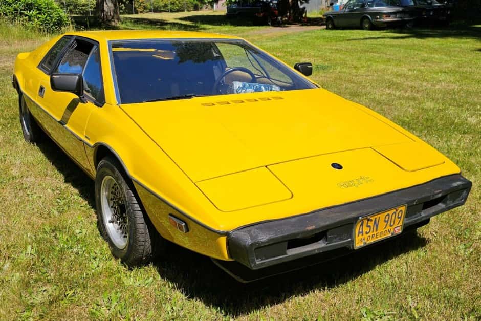 1977 Lotus Esprit sold for $17,500