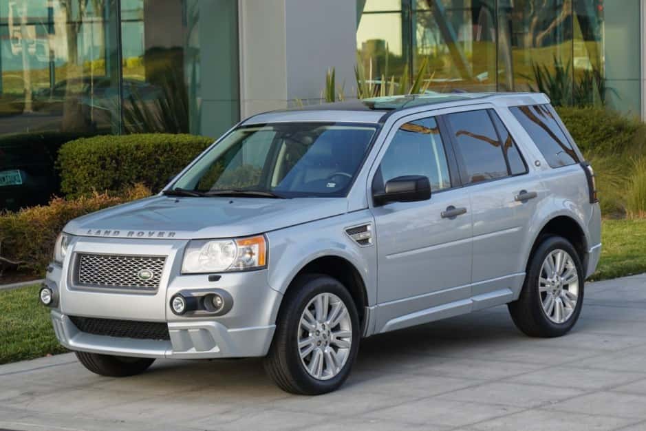 2009 Land Rover  sold for $9,900