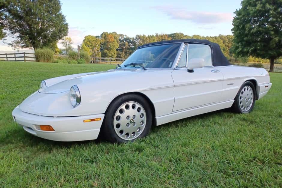 1992 Alfa Romeo 105/115 Spider Series 4 sold for $10,250