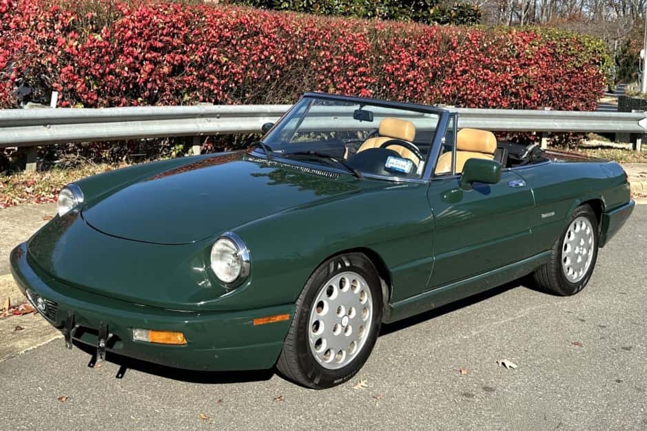 1992 Alfa Romeo 105/115 Spider Series 4 sold for $12,250