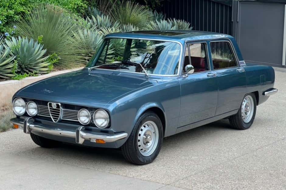 1973 Alfa Romeo 105 Series Sedan sold for $26,000