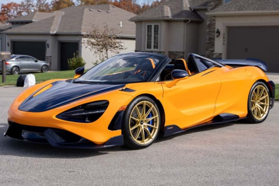 2022 McLaren Super Series sold for $605,911