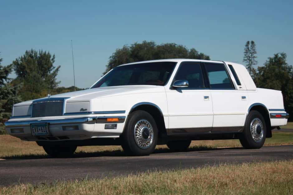 1991 Chrysler New Yorker sold for $4,303