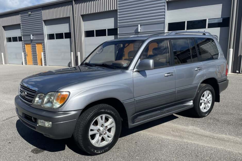 2003 Lexus LX470 sold for $14,000