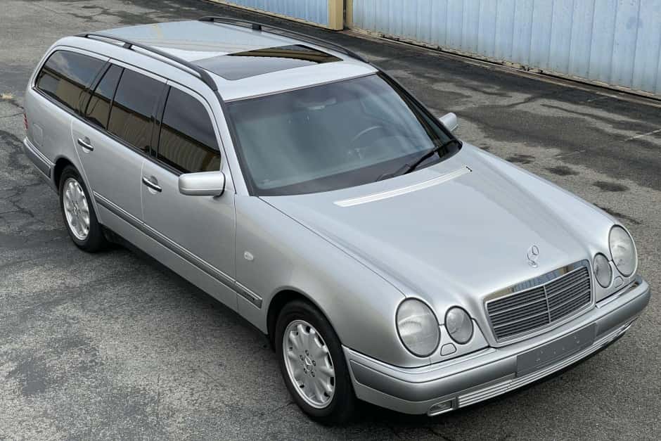 1996 Mercedes-Benz W210 E-Class sold for $30,000