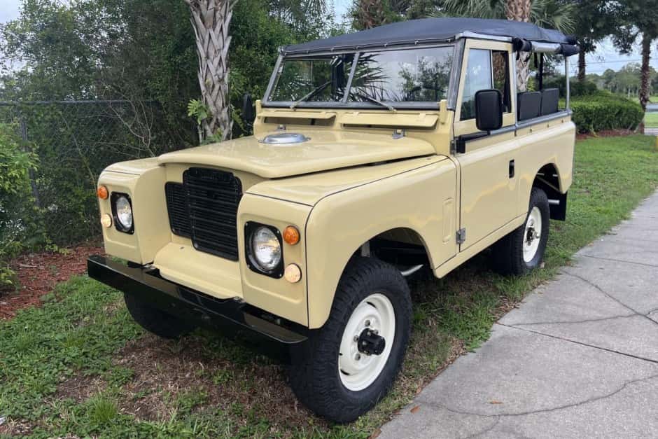 1979 Land Rover Series 88 sold for $29,000