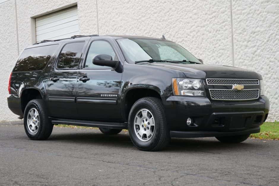 2011 Chevrolet Suburban (GMT900 2007-2014) sold for $21,000